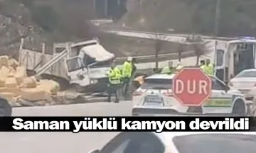Saman yüklü kamyon devrildi