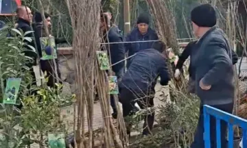 İnegöl'de seyyar satıcılara müdahale eden zabıtaya saldırı