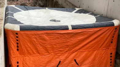 İkna edilerek indirildi!