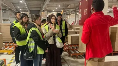 ÇİLEK, GELECEĞİN MÜHENDİSLERİNİ ÜRETİM SAHASINDA AĞIRLADI