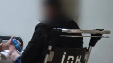 Ayağının üzerinden otomobil geçti