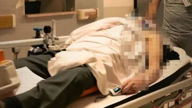 Merdiven Boşluğuna Düştü