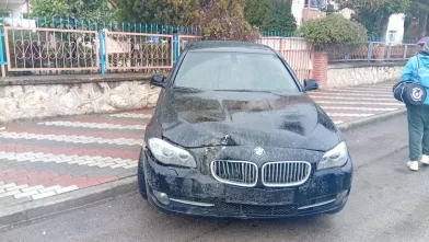 İnegöl'de otomobil hafif ticari araca çarptı: 2 yaralı