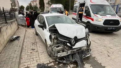 İnegöl'de korkutan kaza! Yaralılar var...