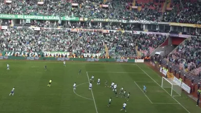 Bursaspor kazandı, şampiyonluğun kapısını araladı!