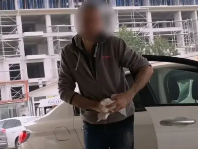 Elini makineye kaptırdı