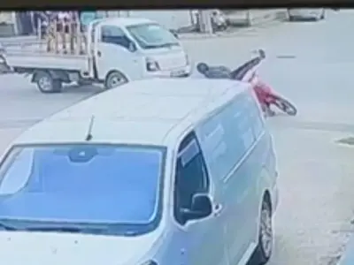 Kaza anı güvenlik kamerasında