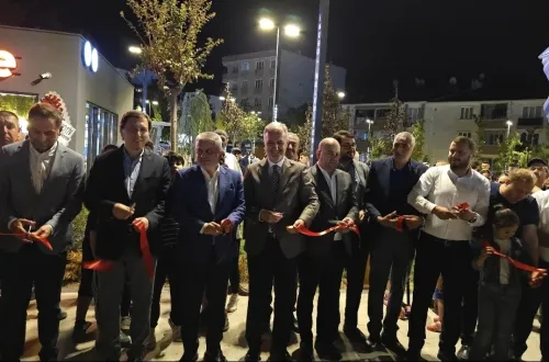 Alanyurt Yeni Meydanına Kavuştu