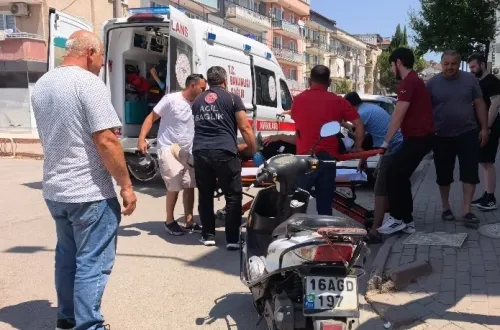 Kazayı görenler yardıma koştu!