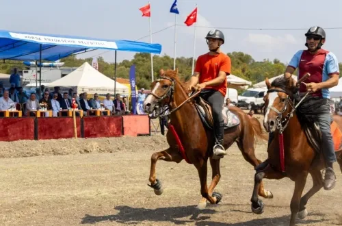 Bursa’da rahvan atları şampiyonluk için koştu