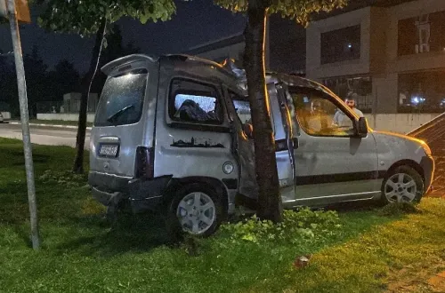 İnegöl'de yağışla gelen kaza!