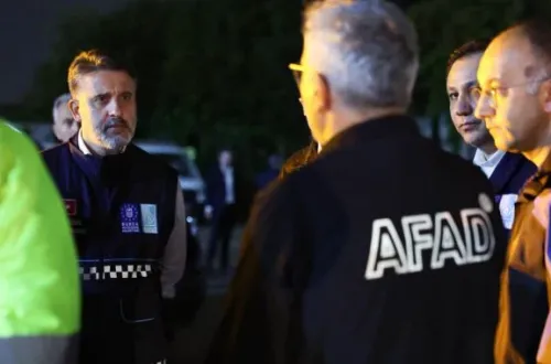 Büyükşehir'de yağmur teyakkuzu: 1126 personel, 439 araç görev başında