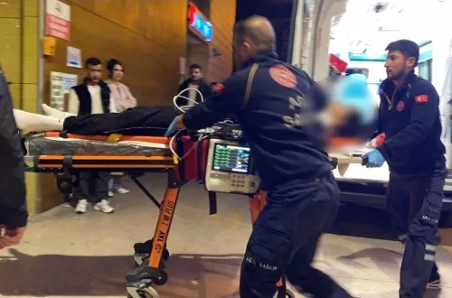 İnegöl'de Balkondan Düşen Genç Yaşam Mücadelesi Veriyor
