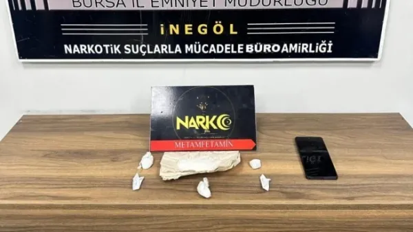 Kadın uyuşturucu taciri yakalandı 