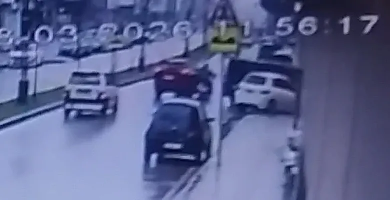 İnegöl'de kaza anı güvenlik kamerasında