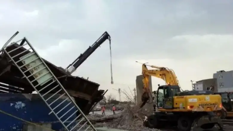 Bir üst Geçit Faciasından Daha Dönüldü