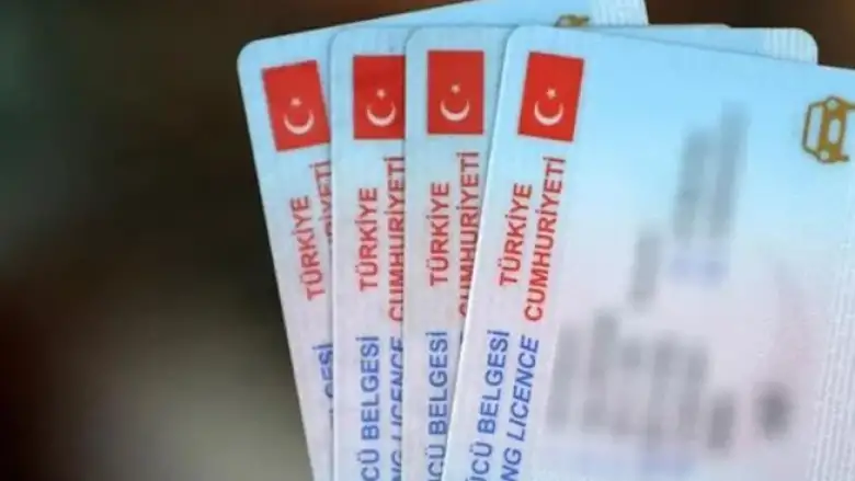 Otobüs ehliyetinde yaş sınırı düştü