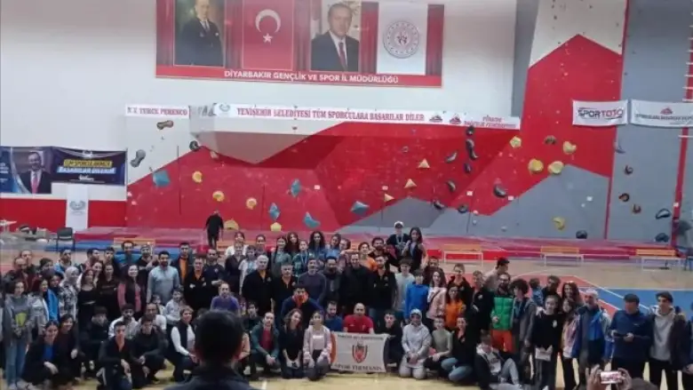 İnegöllü sporcular Diyarbakır'dan dereceyle döndü