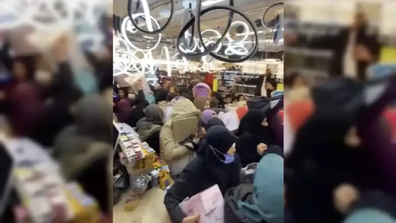 İnegöl'de alışveriş izdihamı, birbirlerini ezdiler!