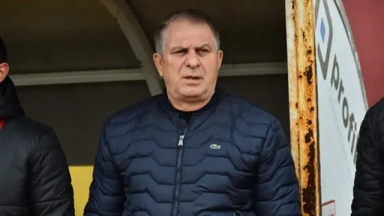 İnegölspor Teknik Direktörü Bahaddin Güneş, hastaneye kaldırıldı