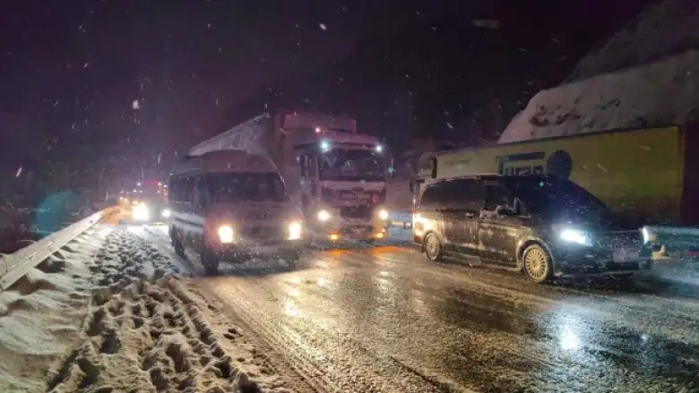 Kapanan Mezitler tekrar açıldı