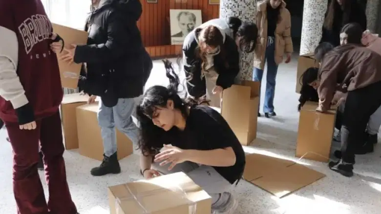 Depremzede çocuklara oyuncak kampanyası