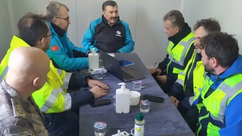 Hatay’daki Bursa ekibine Bakan morali