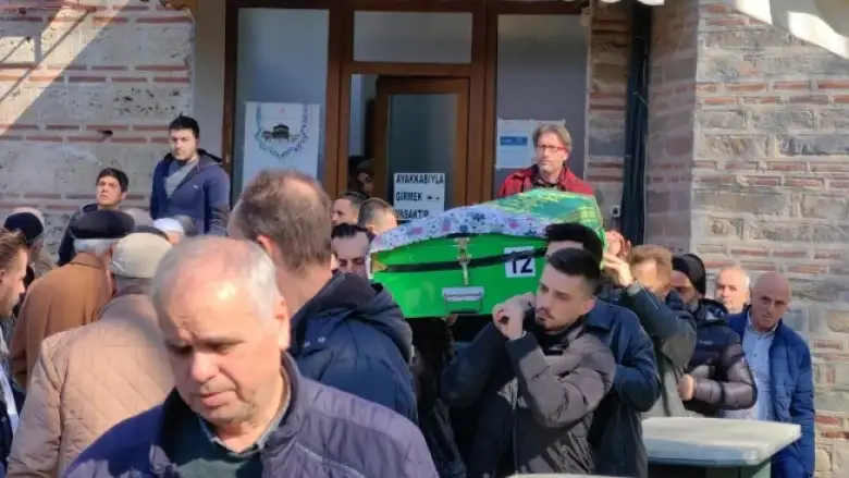 İnegöllü kadın gözyaşları arasında defnedildi