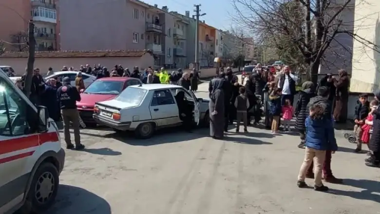 Kontrolden çıkan araç dehşet saçtı