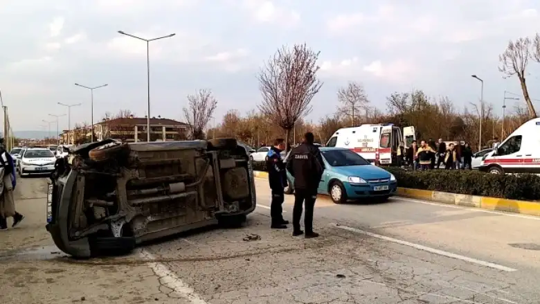 İnegöl'de alkollü sürücü dehşeti; 5 yaralı