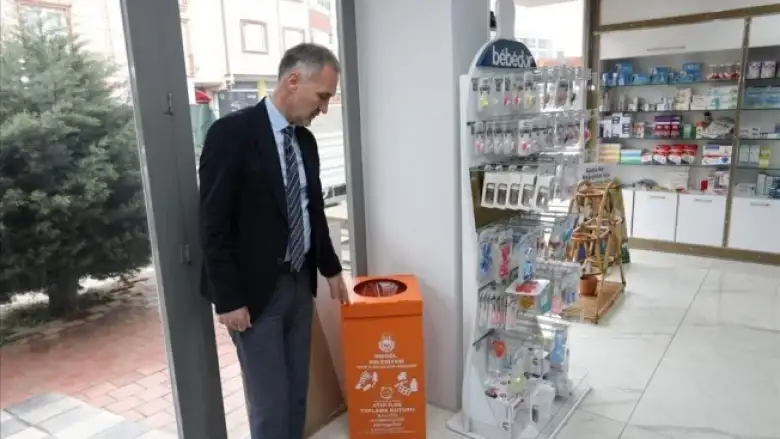 İnegöl'de tüm eczanelerde atık ilaç kutuları oluşturuluyor