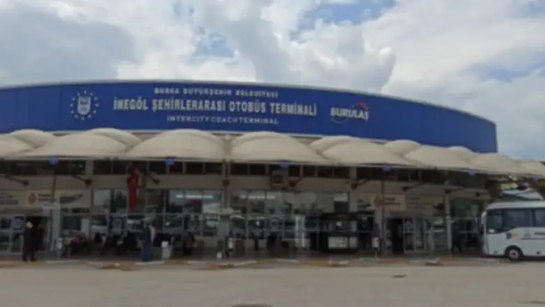 Tedavi için hastaneye giderken hayatını kaybetti