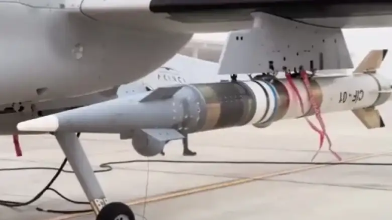 Bayraktar Akıncı'dan süpersonik güdümlü füzesi atış testi