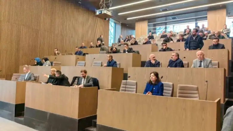 İnegöl'de yeni üyeler mecliste yerlerini aldı