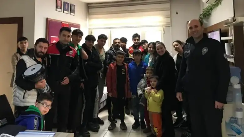 Öğrencilerden Polis Haftası ziyareti