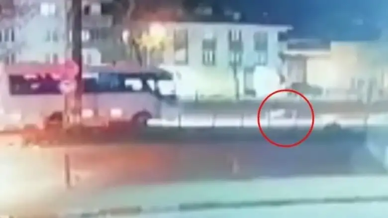 Feci kaza güvenlik kamerasında