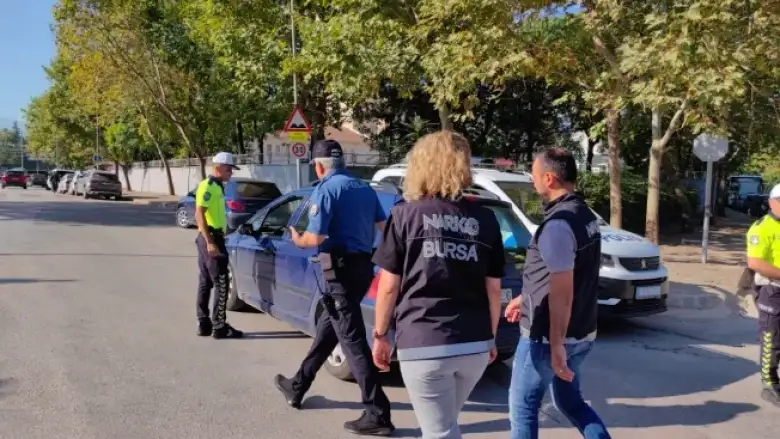 İnegöl'de  okullar bölgesinde denetim