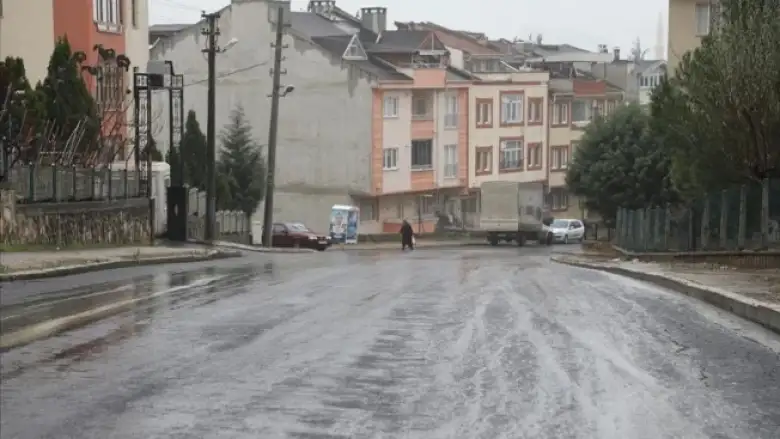 Alanyurt’ta Asfalt Çalışmaları Başladı