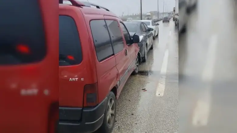 İnegöl'de İki ayrı zincirleme kaza