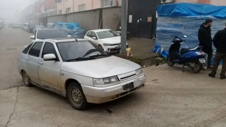 Otomobil ile çarpışan motosiklet sürücüsü yaralandı