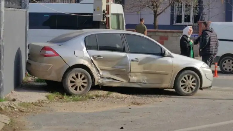 Aynı kavşakta yine kaza!