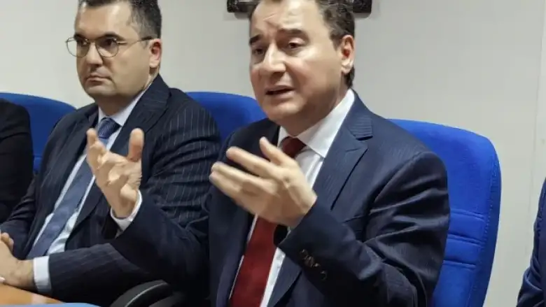 Babacan İnegöl'den hükümete yüklendi