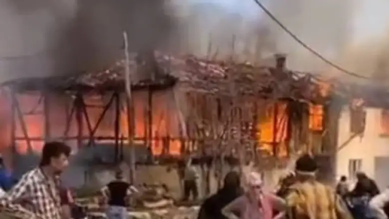 İnegöl'de 4 ev alev alev yandı