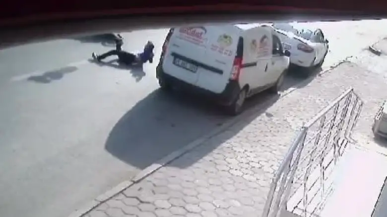 Kaza anı güvenlik kamerasında