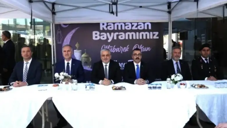 İnegöl'de protokol bayramlaştı