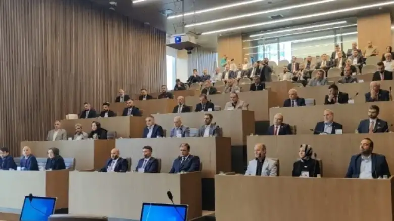 İnegöl Belediye Meclisi, yeni dönemin ilk toplantısını yaptı