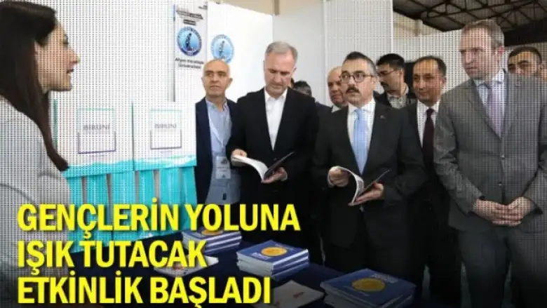 Gençlerin yoluna ışık tutacak etkinlik başladı