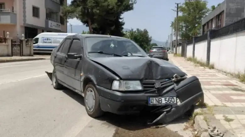 Aynı kavşakta yine kaza!