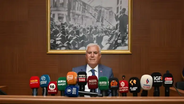 “Büyükşehir hizmetleri, vergi borcu bahanesiyle engellenmeye çalışılıyor"