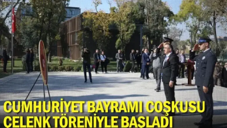 Cumhuriyet Bayramı Coşkusu Çelenk Töreniyle Başladı